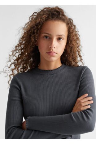 تی شرت سیاه زنانه مانگو 57064769