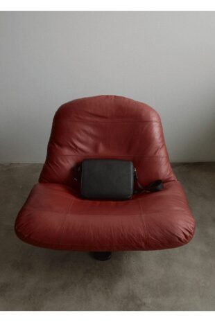 کیف رودوشی منگو سیاه مردانه مانگو 67090636