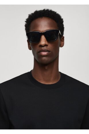 تی شرت سیاه مردانه مانگو 67054454