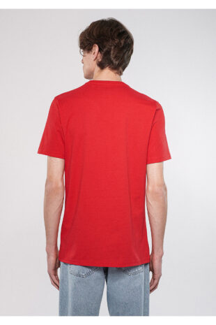تی شرت قرمز فاق نرمال آستین استاندارد مردانه ماوی | 067115-35686