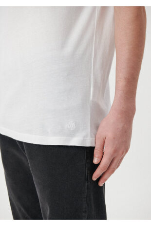 تی شرت سفید فاق نرمال آستین استاندارد مردانه ماوی | 062772-20843