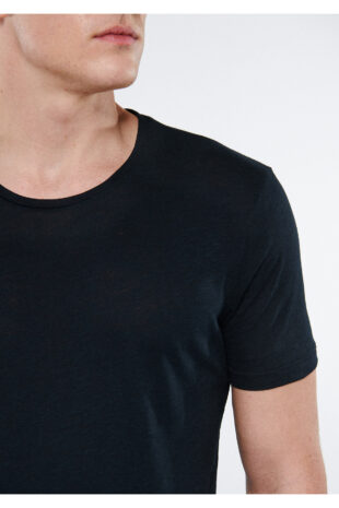 تی شرت سیاه آستین استاندارد مردانه ماوی | 064681-900