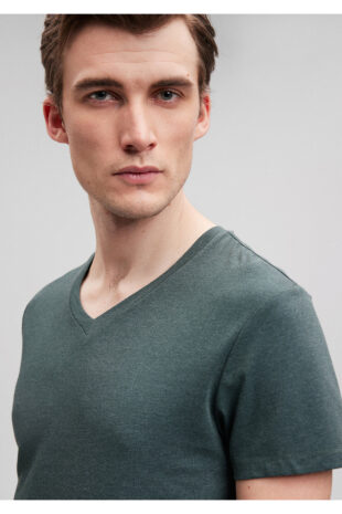 تی شرت سبز فاق نرمال آستین استاندارد مردانه ماوی | 061748-25752