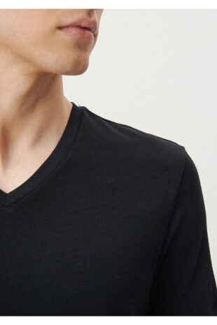 تی شرت سیاه فاق نرمال آستین استاندارد مردانه ماوی | 061748-900