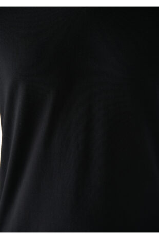 تی شرت سیاه فاق نرمال آستین استاندارد مردانه ماوی | 061748-900