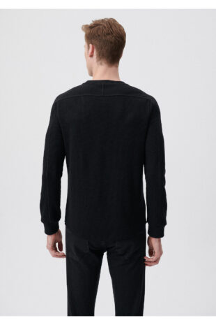 تی شرت سیاه فاق نرمال آستین استاندارد مردانه ماوی | 610106