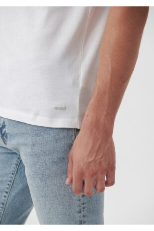 تی شرت سفید فاق نرمال آستین استاندارد مردانه ماوی | 065586-620