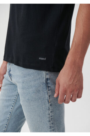تی شرت سیاه فاق نرمال آستین استاندارد مردانه ماوی | 065586-900