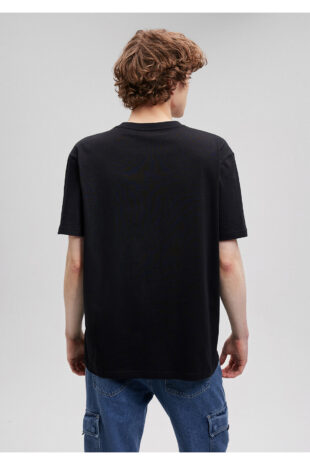 تی شرت سیاه فاق نرمال آستین استاندارد مردانه ماوی | 066878-900