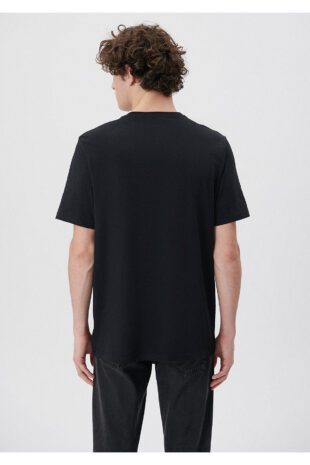 تی شرت سیاه فاق نرمال آستین استاندارد مردانه ماوی | 611323