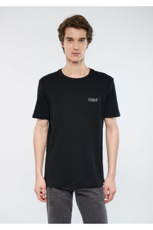 تی شرت سیاه فاق نرمال آستین استاندارد مردانه ماوی | 610360