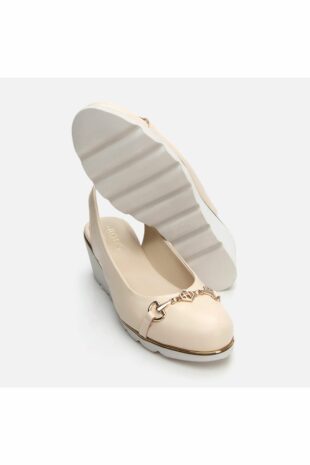 کفش کلاسیک پاشنه بلند بژ زنانه هوتیچ | 01AYH284410A Hotiç