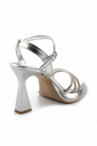 کفش کلاسیک پاشنه بلند فلزی زنانه | K052154010 Bambi