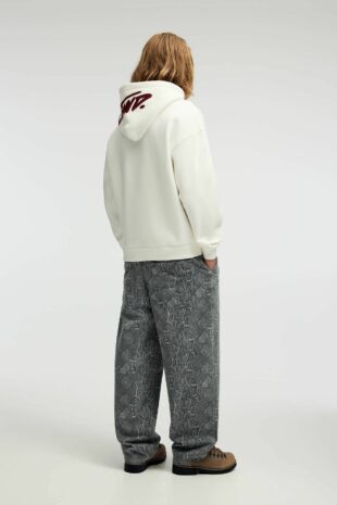 سویشرت سفید آستین بلند مردانه پول اند بیر | TYC744992F242E9701 Pull & Bear